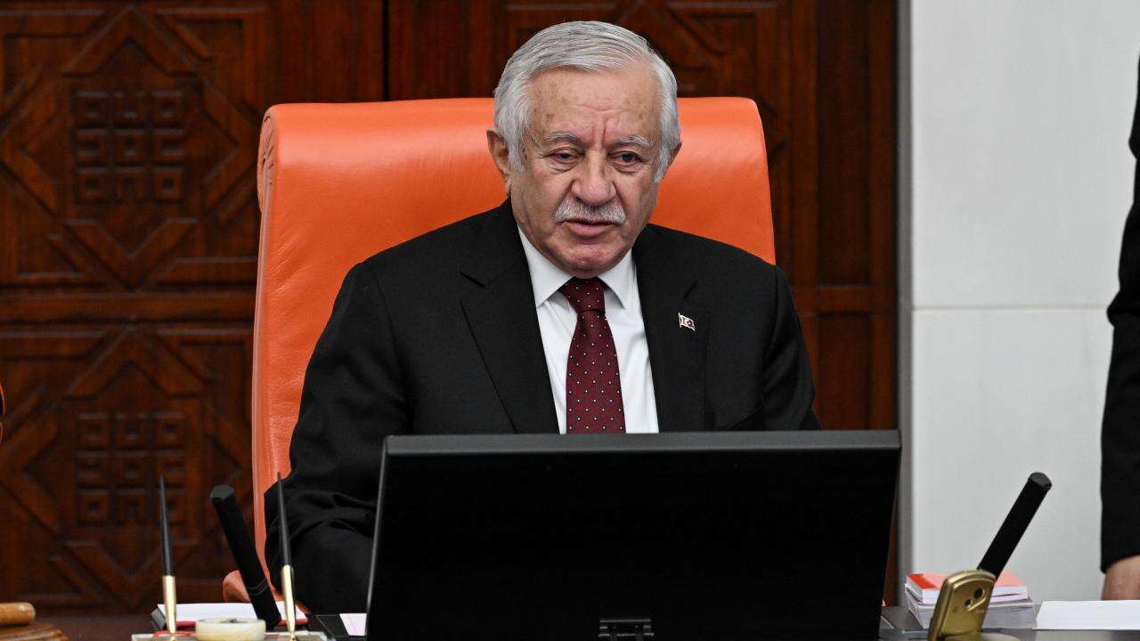 TBMM Başkanvekili Celal Adan'dan YKS'ye girecek öğrencilere mesaj! "Başarılar diliyorum"