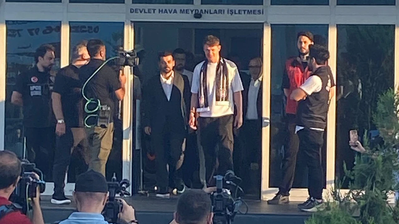 Beşiktaş'ın anlaştığı Alman kaleci Nübel İstanbul'a geldi