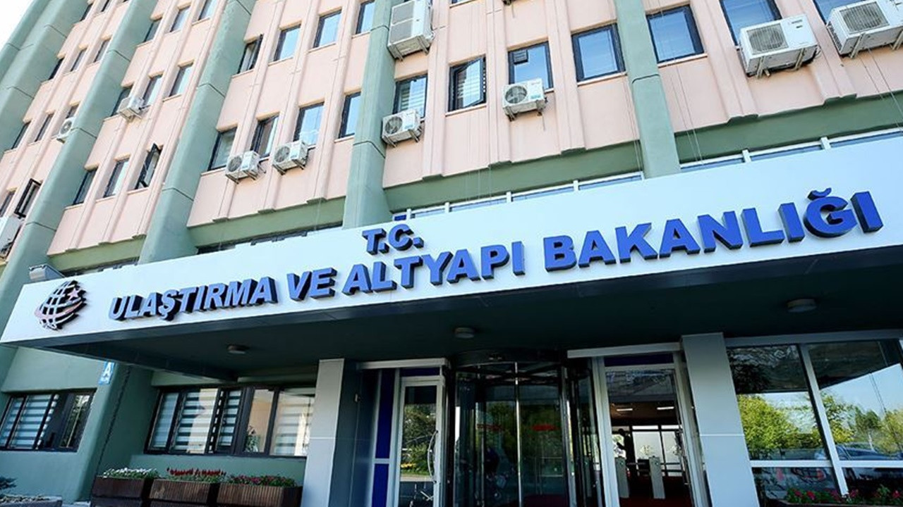 Gaziantep'te iniş yapan uçakta 192 kişi güvenle tahliye edildi! Ulaştırma ve Altyapı Bakanlığı duyurdu