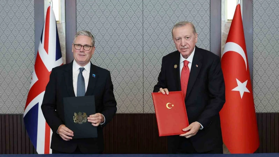 Türkiye ile İngiltere arasında tarihi imza! Güvenlik ve Savunma Ortaklığı Belgesi imzalandı
