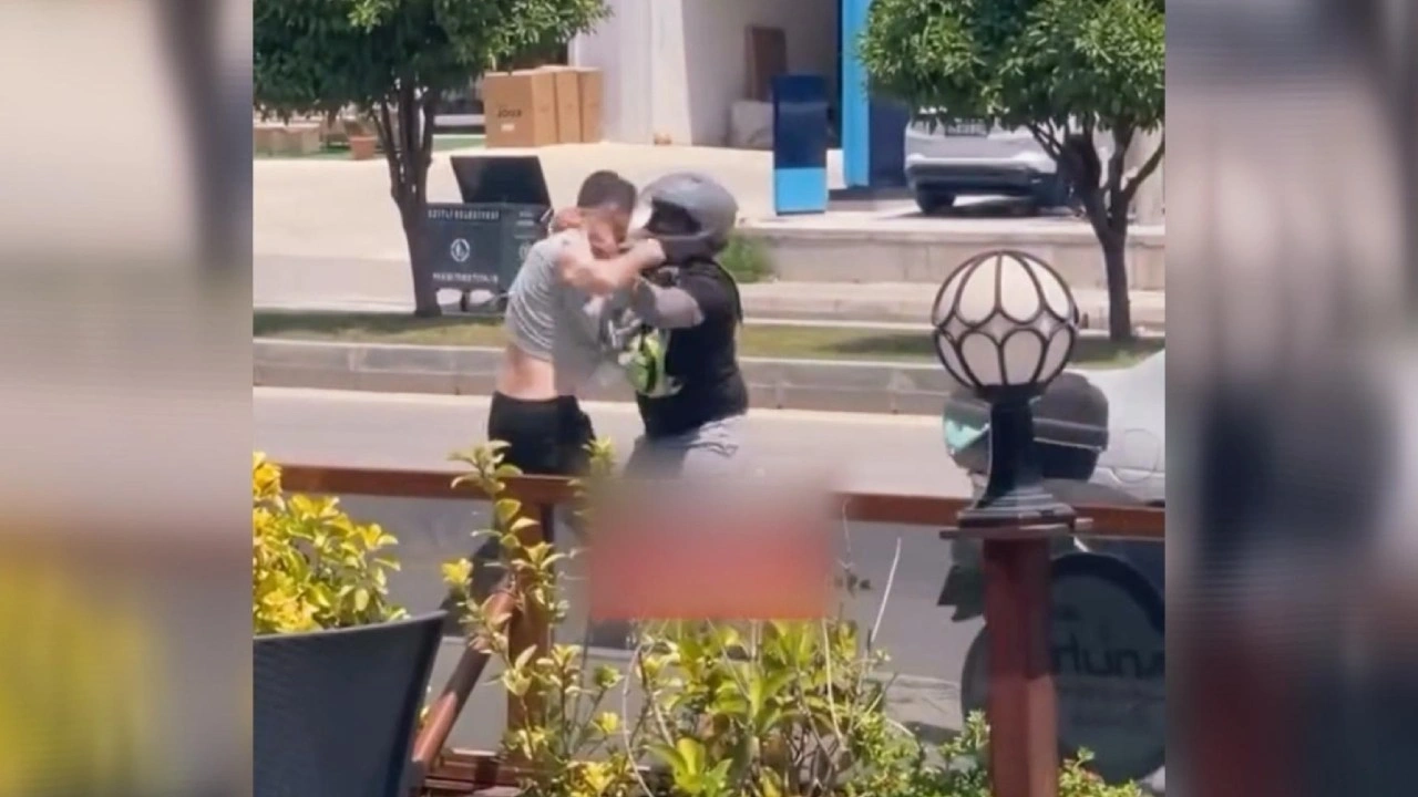 Trafikte araçtan inip kavga ettiler: Bedeli ağır oldu!