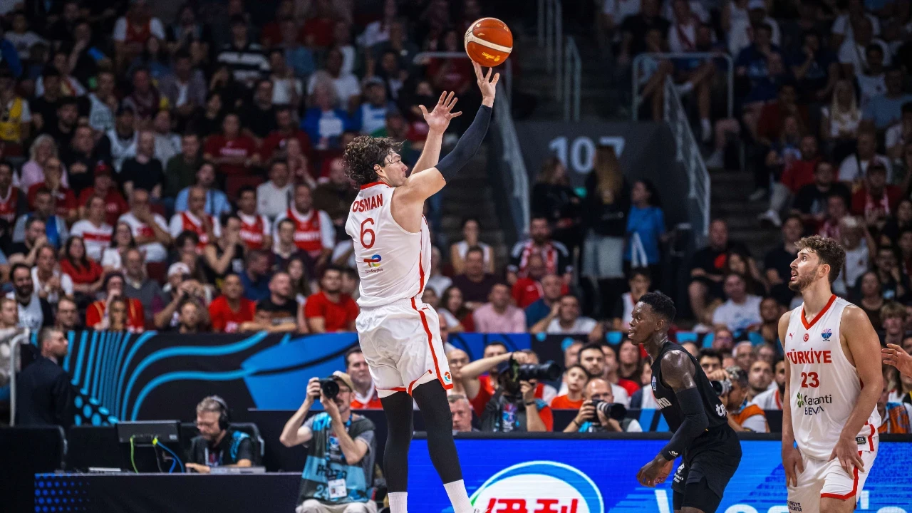 FIBA duyurdu: Basketbolda faul ve şut kuralları sil baştan değişti