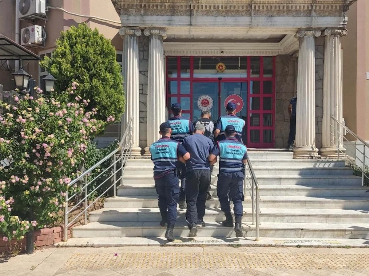 Aydın'da 16 kaçak göçmen ve 2 organizatör şüphelisi yakalandı