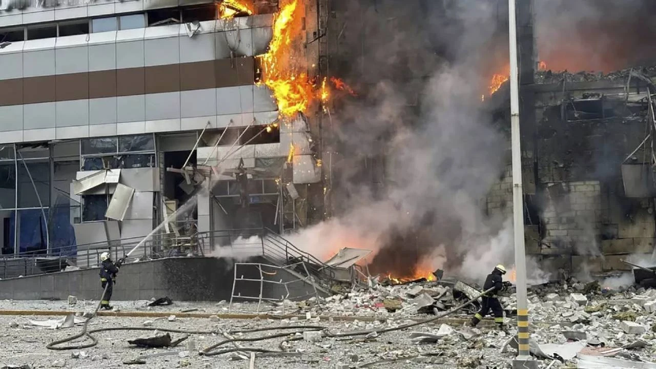 Ukrayna’ya yönelik Rus saldırılarında 10 kişi yaralandı