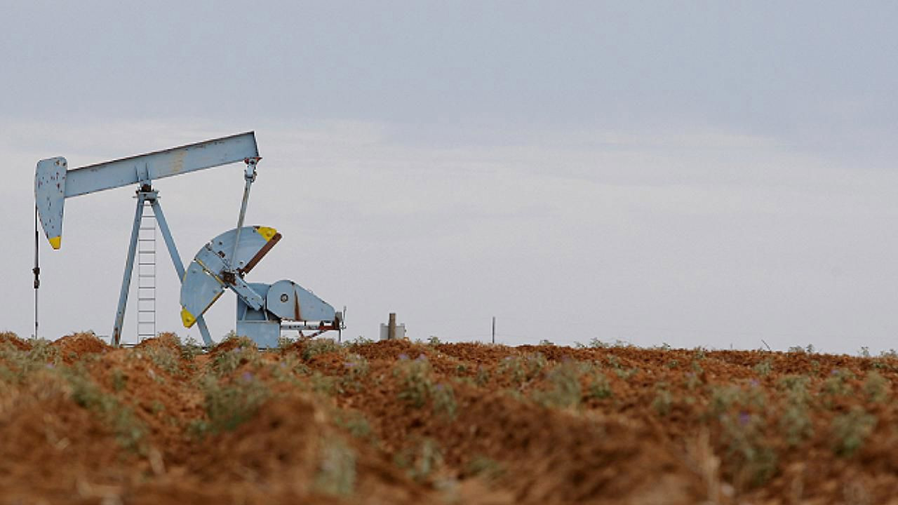 Brent petrolün varili 90 doların altına geriledi