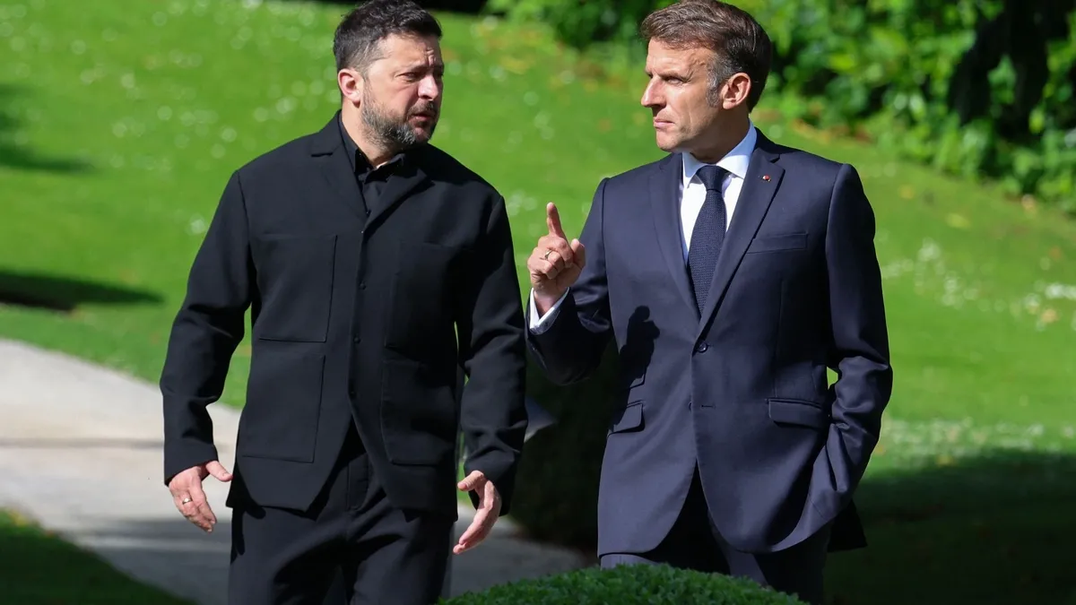 G7'de mikrofon açık kaldı! Zelenskiy ve Macron'Un Trump dedikodusu basına sızdı
