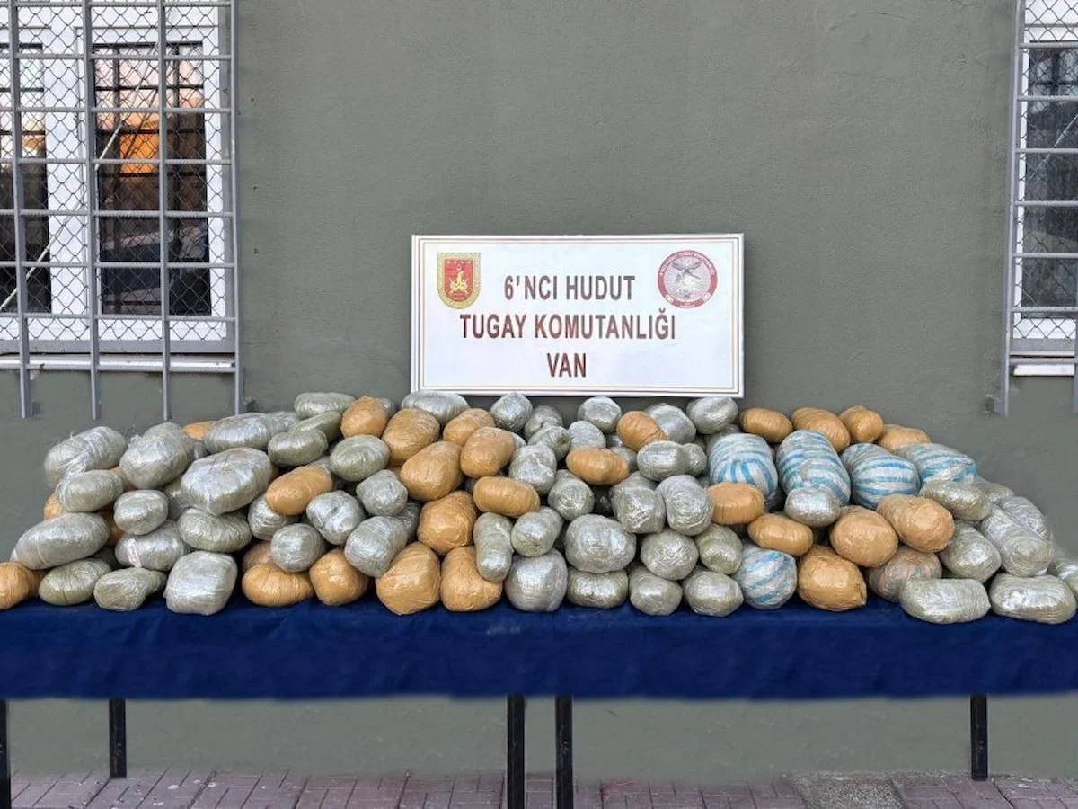 MSB duyurdu: Van hudut hattında 290 kilo uyuşturucu ele geçirildi