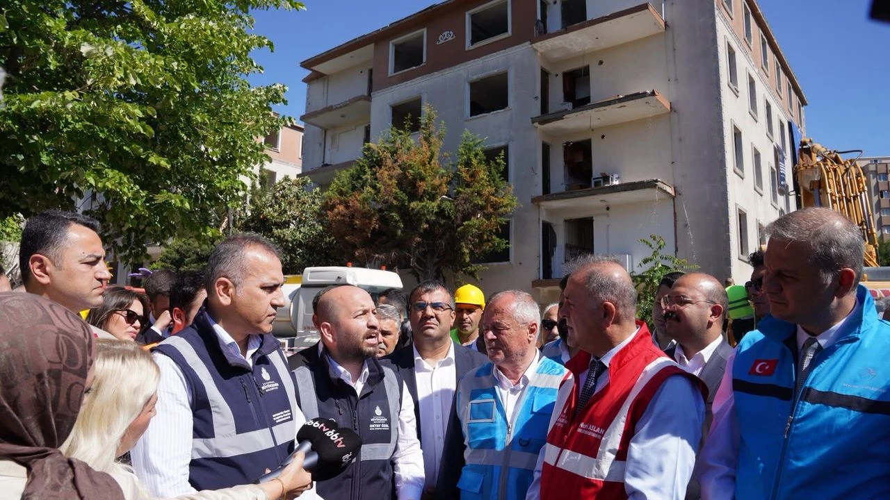 340 kişinin yaşadığı site yıkılıyor