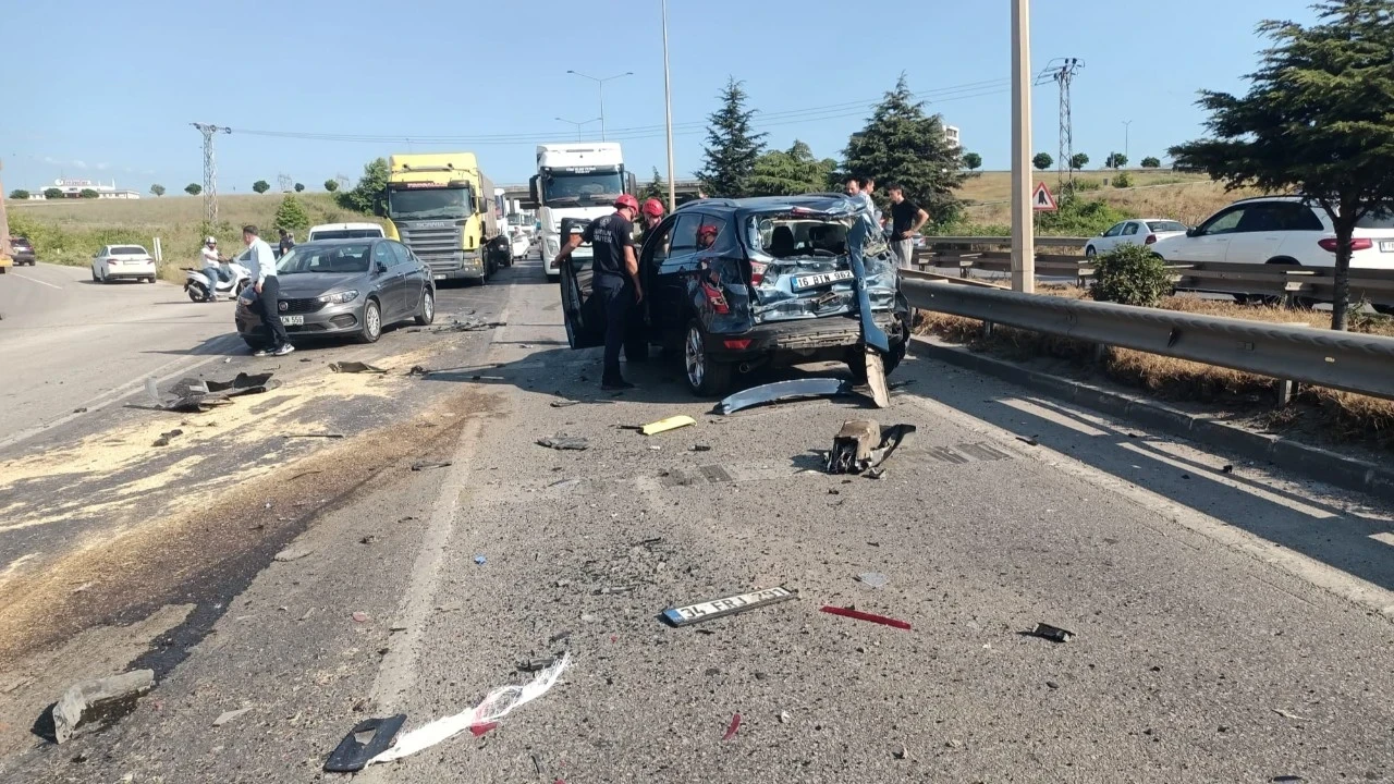Samsun'da zincirleme facia: 8 araç birbirine girdi