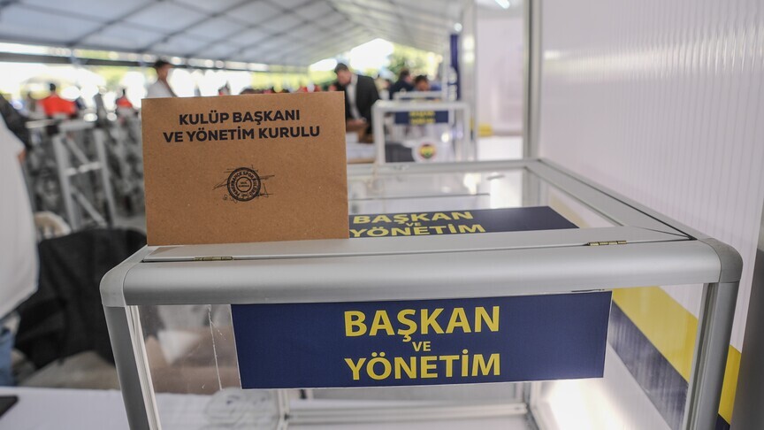 Fenerbahçe'de olağanüstü seçimli genel kurul heyecanı başladı