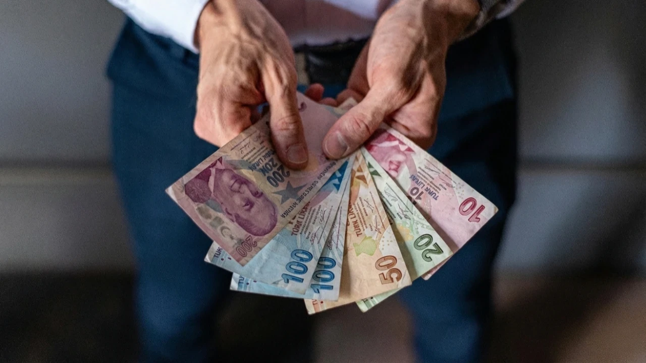 Commerzbank TL'de sınırlı rahatlama bekliyor