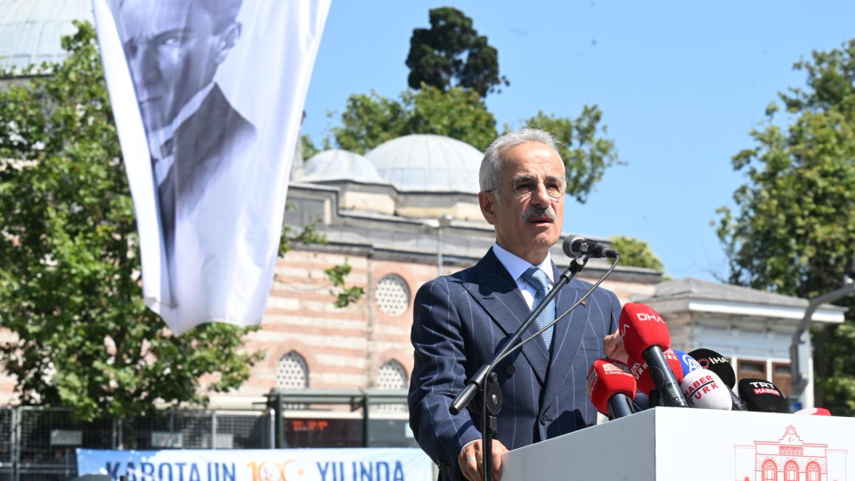 Ulaştırma ve Altyapı Bakanı Abdulkadir Uraloğlu: “Bu yıl kabotaj hatlarında 120 milyon yolcu ve 10 milyon aracı aşacağız”