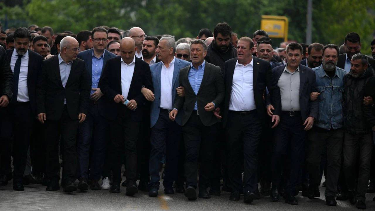 Burhanettin Bulut duyurdu: 'Mutlak butlan' yönetimi CHP Genel Merkezi'ndeki 20 emekçiyi daha işten çıkardı