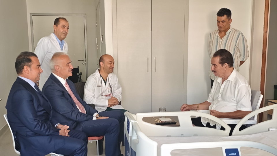 Bakan Ersoy'dan, İbrahim Tatlıses'e ziyaret