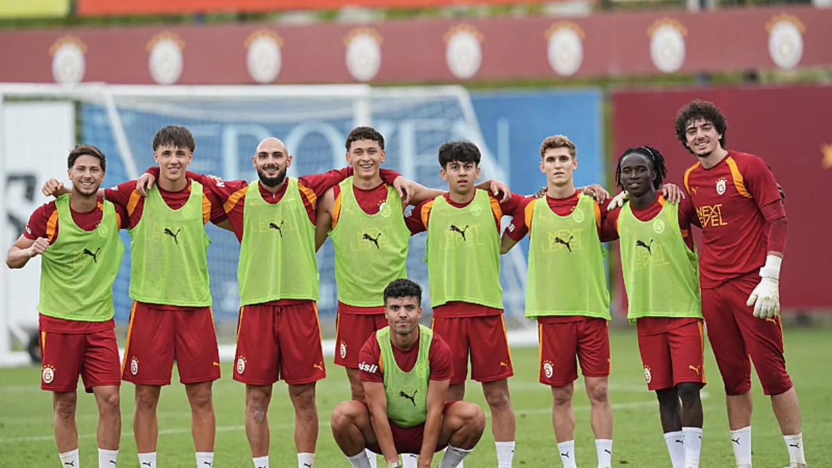 Galatasaray’da sürpriz ayrılık ihtimali! Son kararı Okan Buruk verecek...