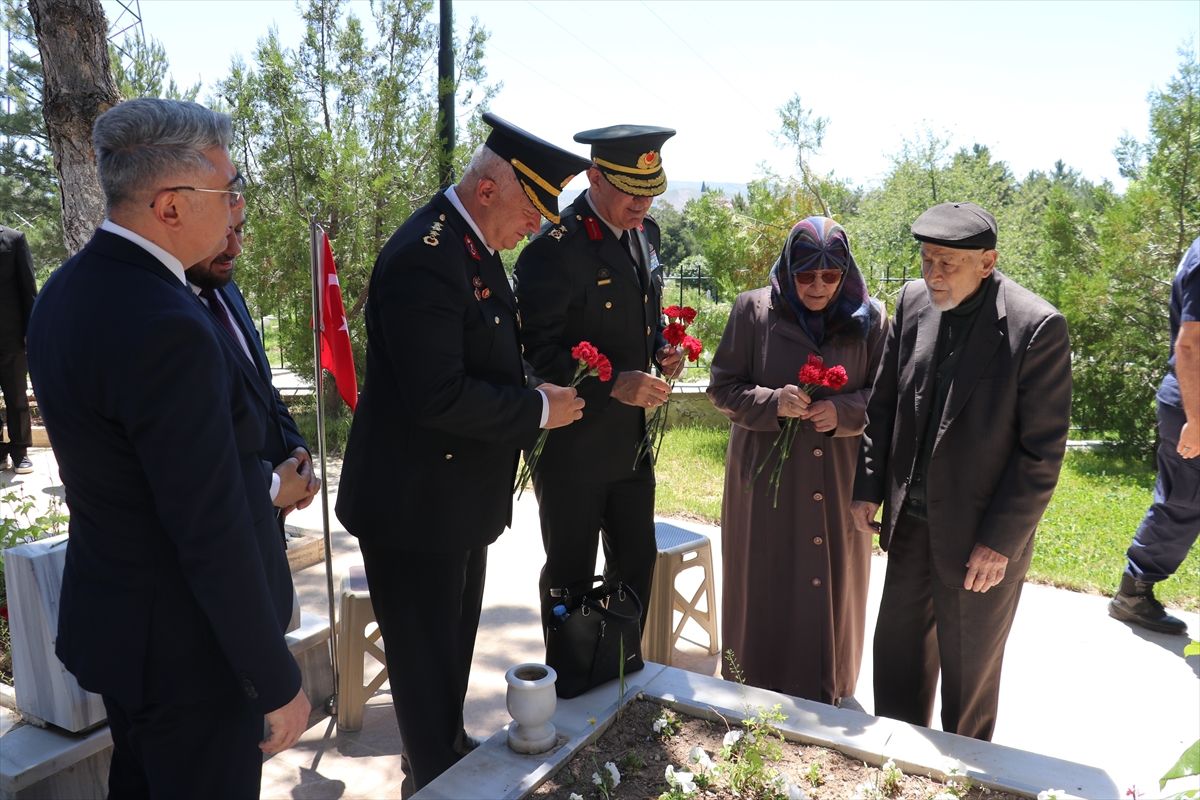 Sivas'ta Jandarma'nın 187. Yılında Şehitlik Ziyareti