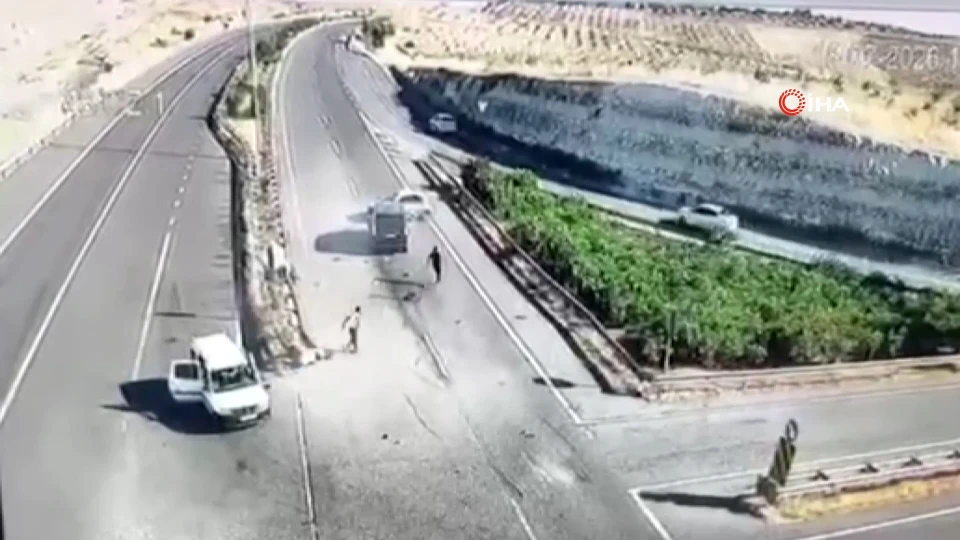 Şanlıurfa’daki feci kazanın güvenlik kamerası görüntüleri ortaya çıktı