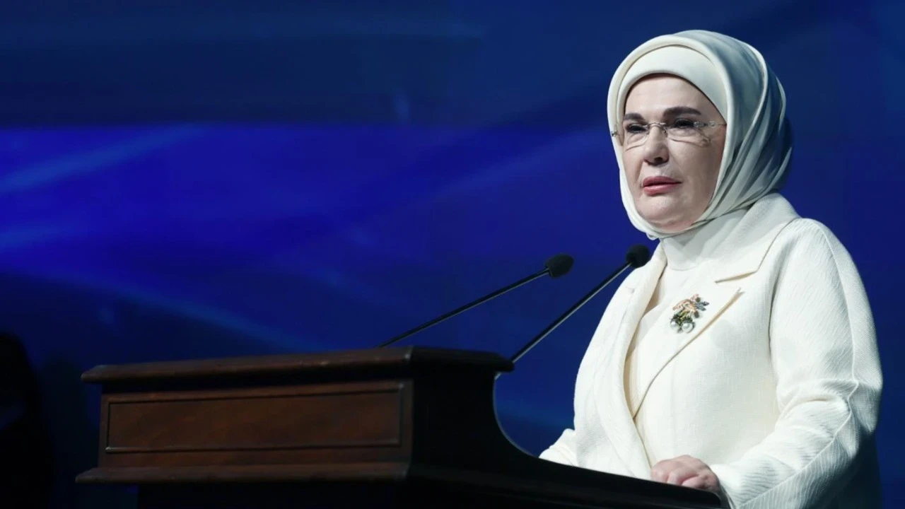 Emine Erdoğan’dan dünyaya çağrı: Sıfır Atığı iklim eylemi olarak teklif ediyoruz