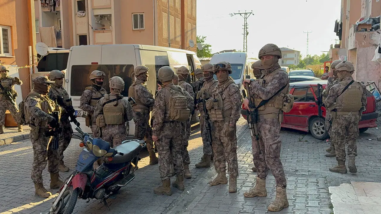 'Yasa dışı' bahis şebekesine şafak baskını: 67 gözaltı