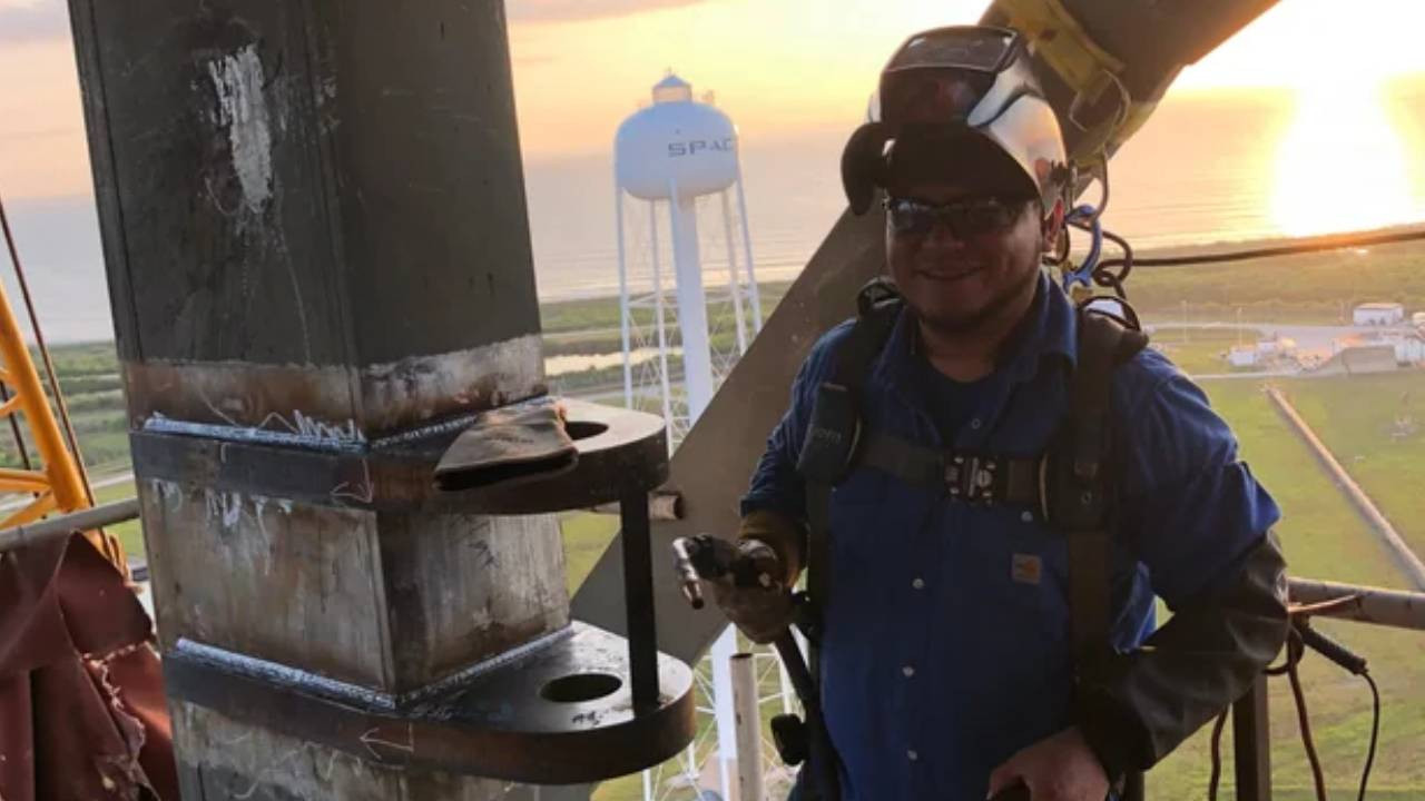 SpaceX'e kaynakçı olarak girmişti: Juan Hernandez 10 yıl sonra milyoner oldu