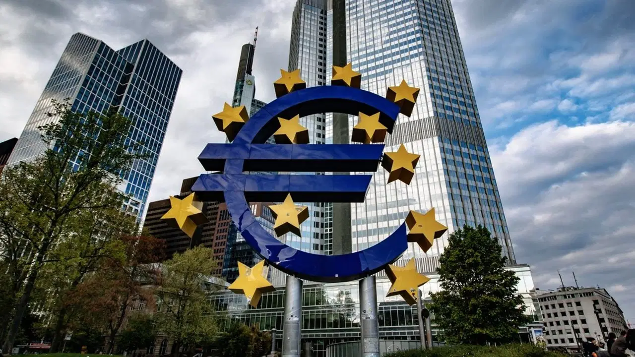 Avrupa ekonomisine soğuk duş: Euro Bölgesi ilk çeyrekte daraldı