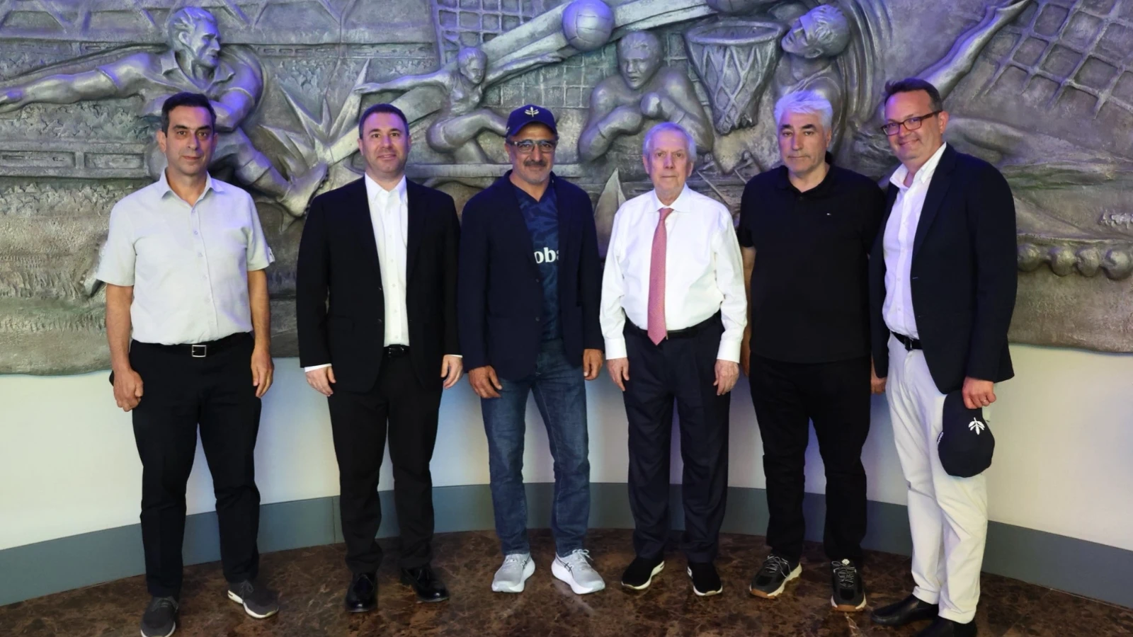 Chobani'nin sahibi Hamdi Ulukaya'dan Aziz Yıldırım'a ziyaret