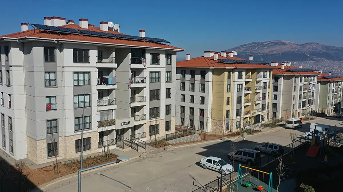 Baykar Konutları sıcak yuvaları oldu! Depremzedelerden övgü: Baba oğula vermez bu fiyata