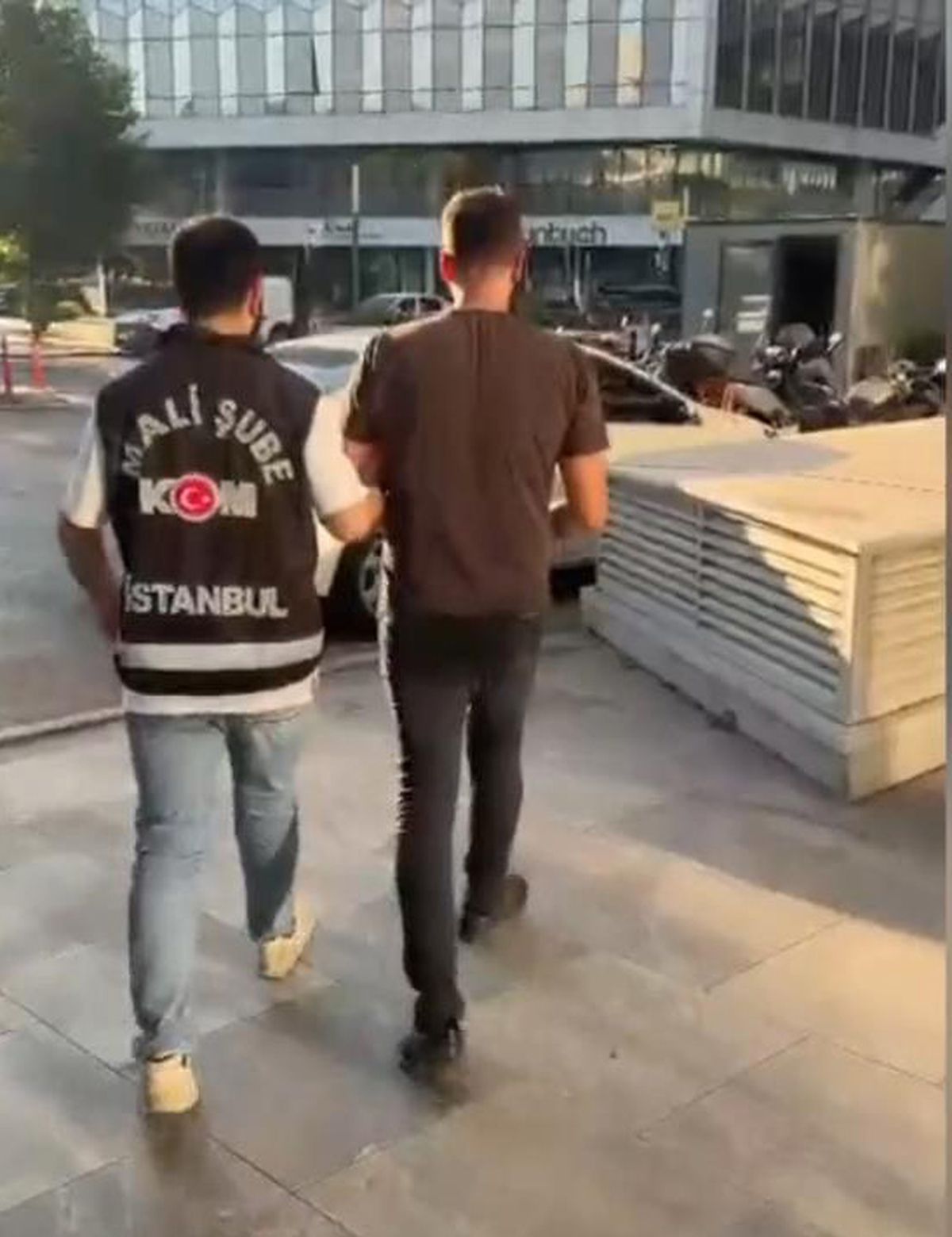 İstanbul merkezli 9 ilde yasa dışı bahis operasyonu: 32 şirkete el konuldu, 37 şüpheli yakalandı