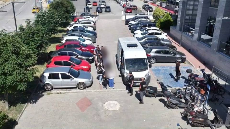 Aralarında doktorlar da var! 150 bin TL karşılığında... Sahte rapora 13 tutuklama!