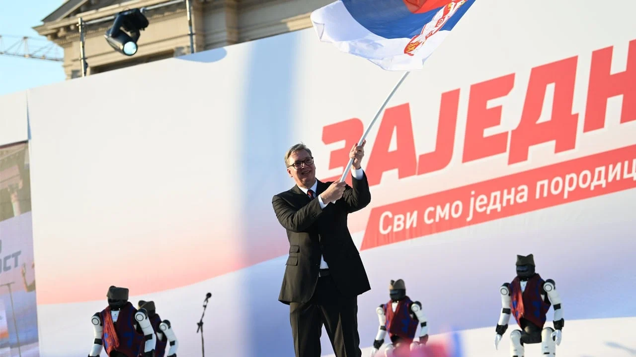 Aleksandar Vucic duyurdu! Sırbistan erken seçime gidiyor