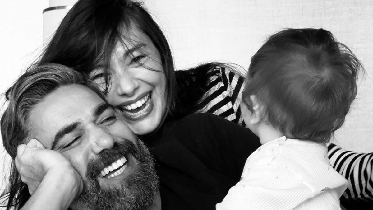 Neslihan Atagül oğlu Aziz’le yine pazarda!