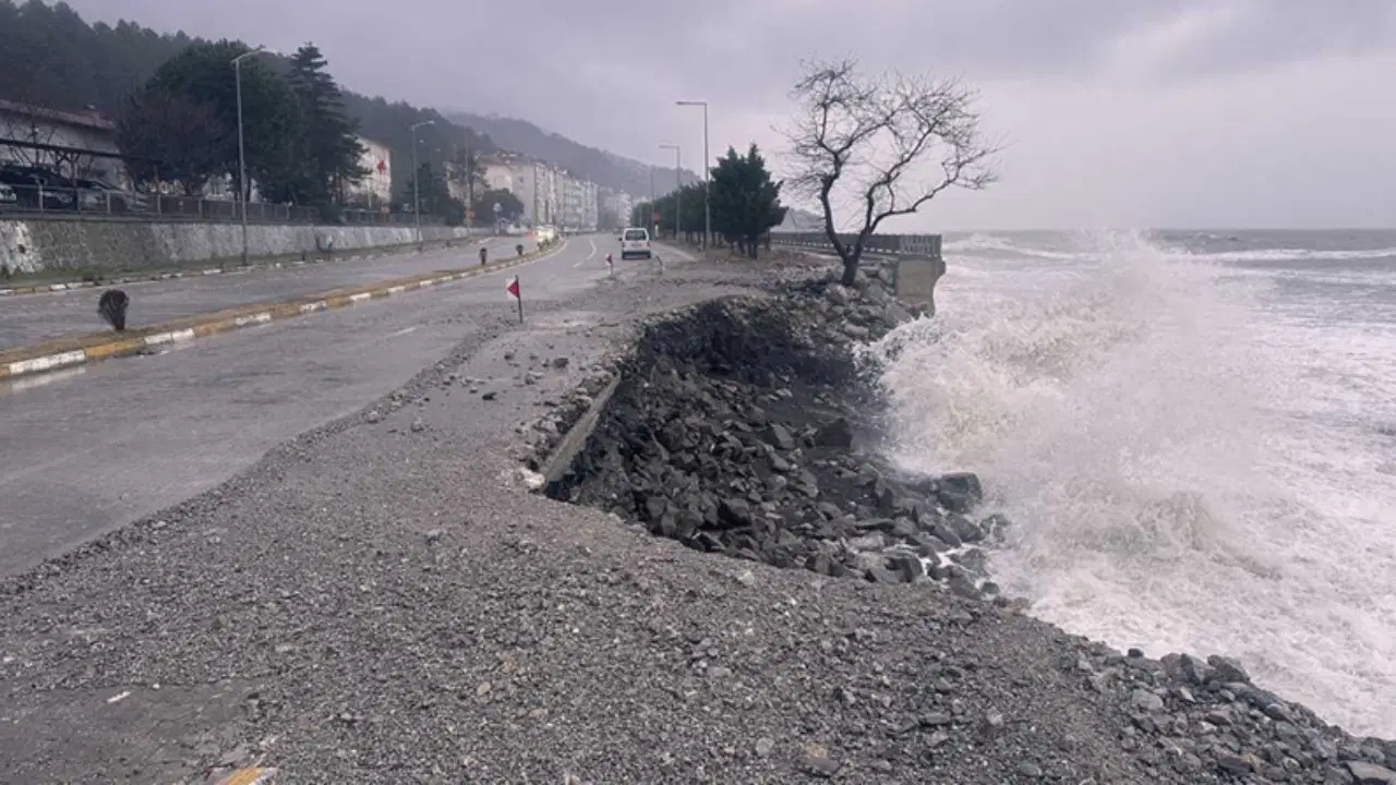 Beykoz'un Karadeniz kıyısında denize girmek yasaklandı