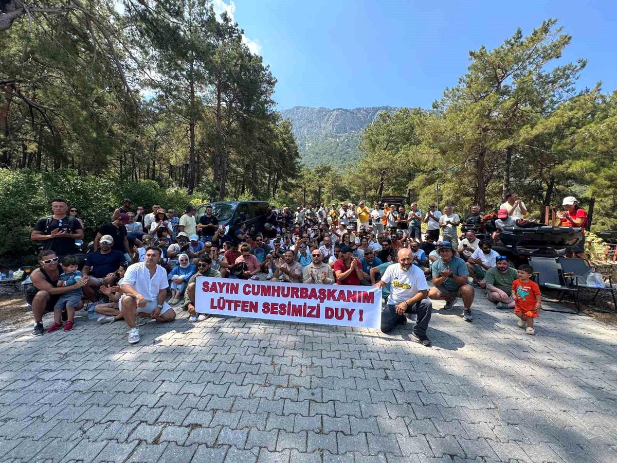 Ölüdeniz'de pilotlar uçuşları durdurdu