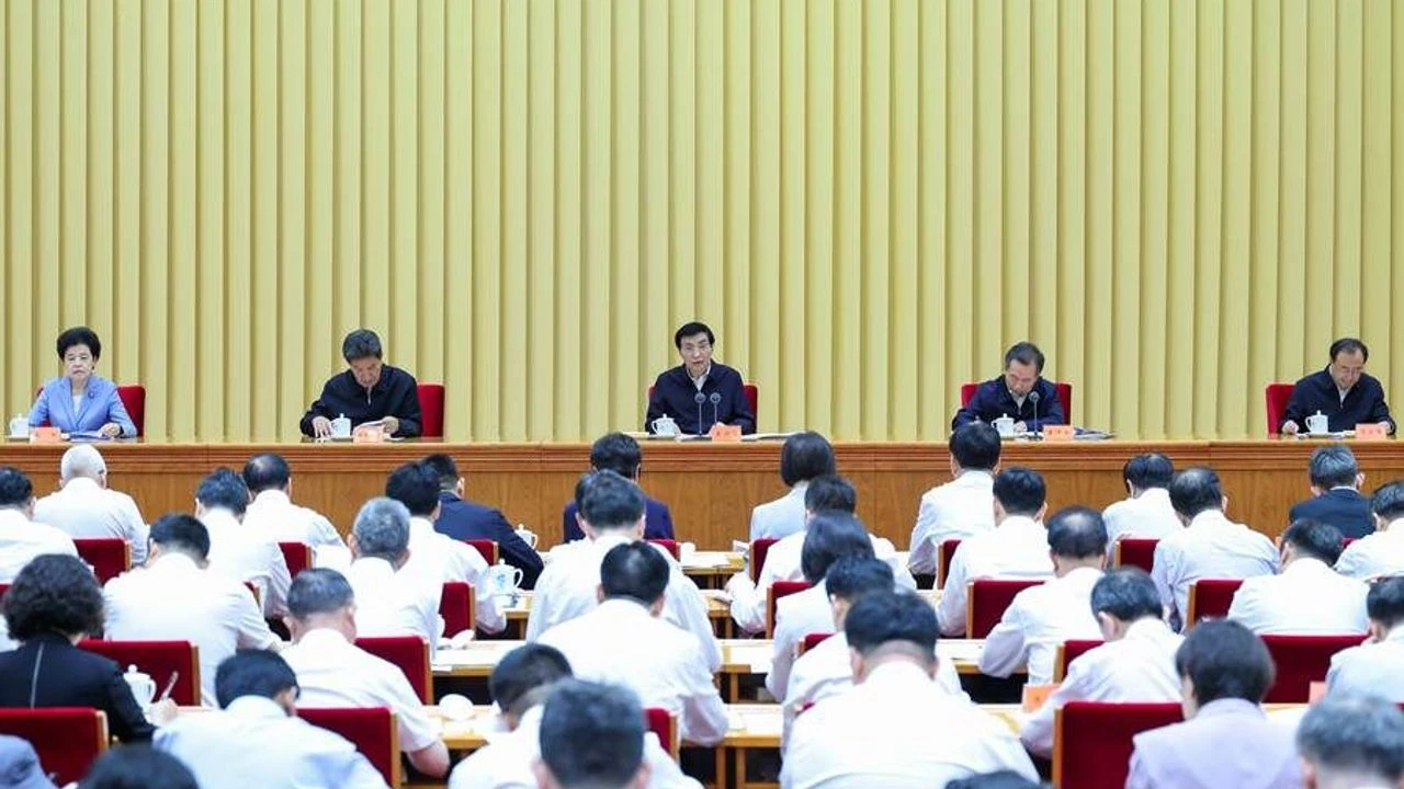 Xi, yurt dışındaki Çinlilere güç birliği çağrısında bulundu