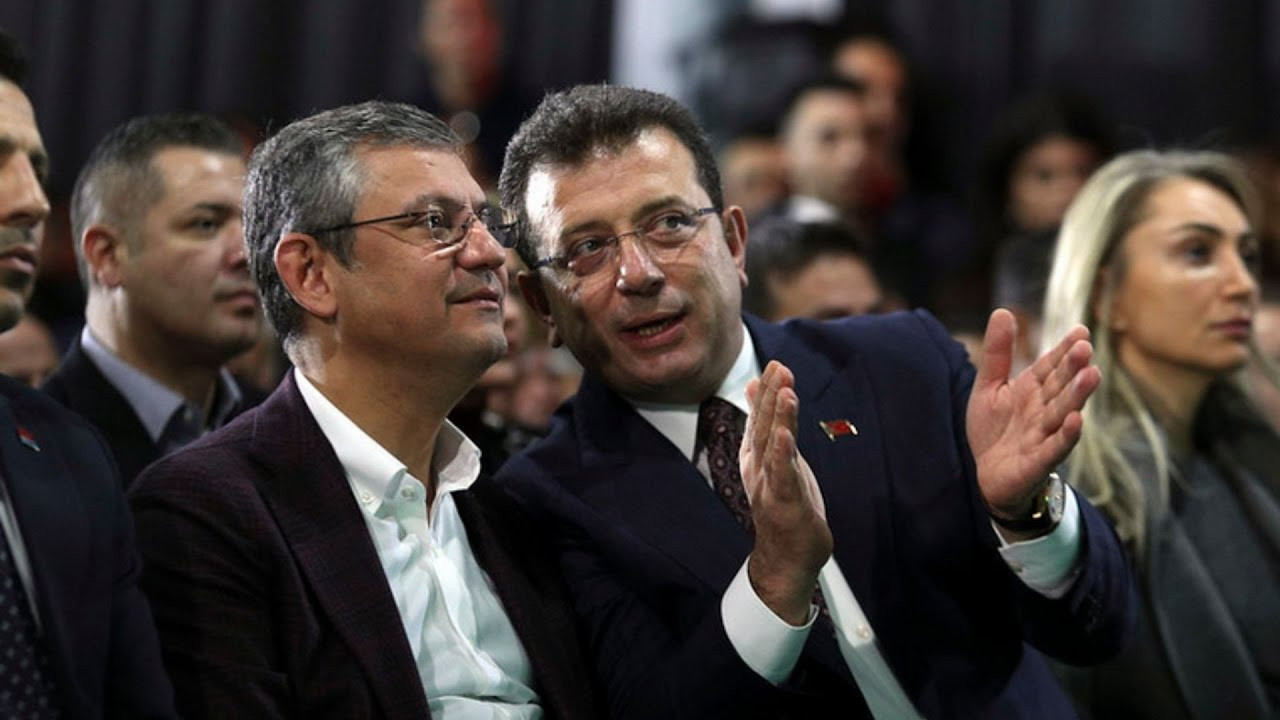 Yeni parti yeni kimlik: Altı Ok gömleği çıkıyor