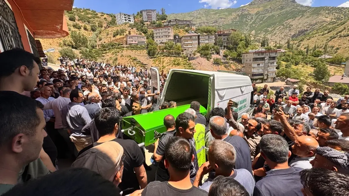 Silahla kayınpederinin evini bastı: 4 ölü