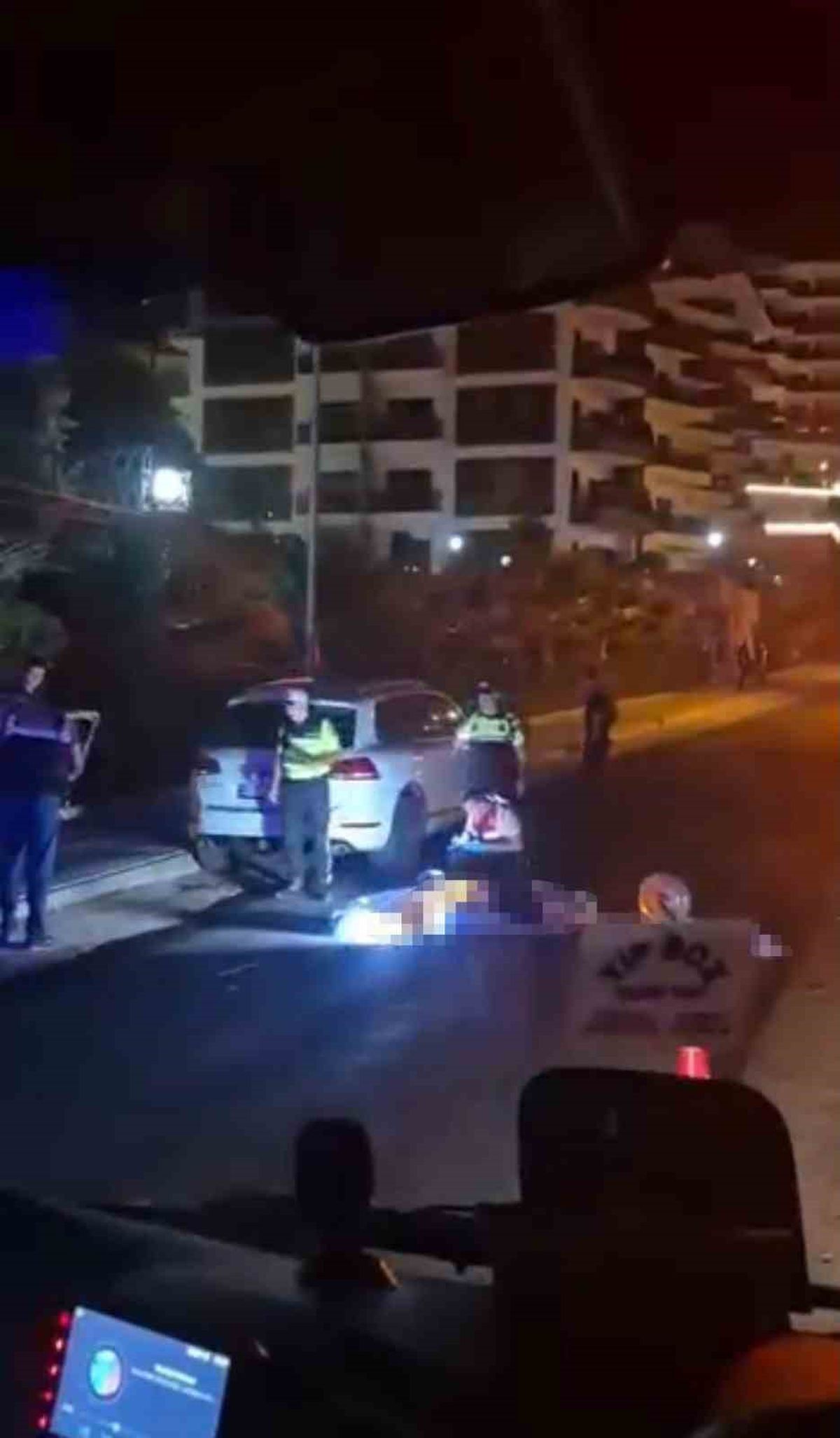 Alanya'da Motosiklet Park Halindeki Otomobile Çarptı: Sürücü Hayatını Kaybetti