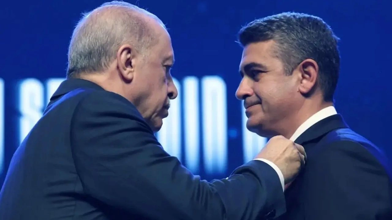CHP'li başkanın AKP'ye geçmesinin ardından Melih Gökçek'in '400 milyon TL' açıklaması yeniden gündem oldu