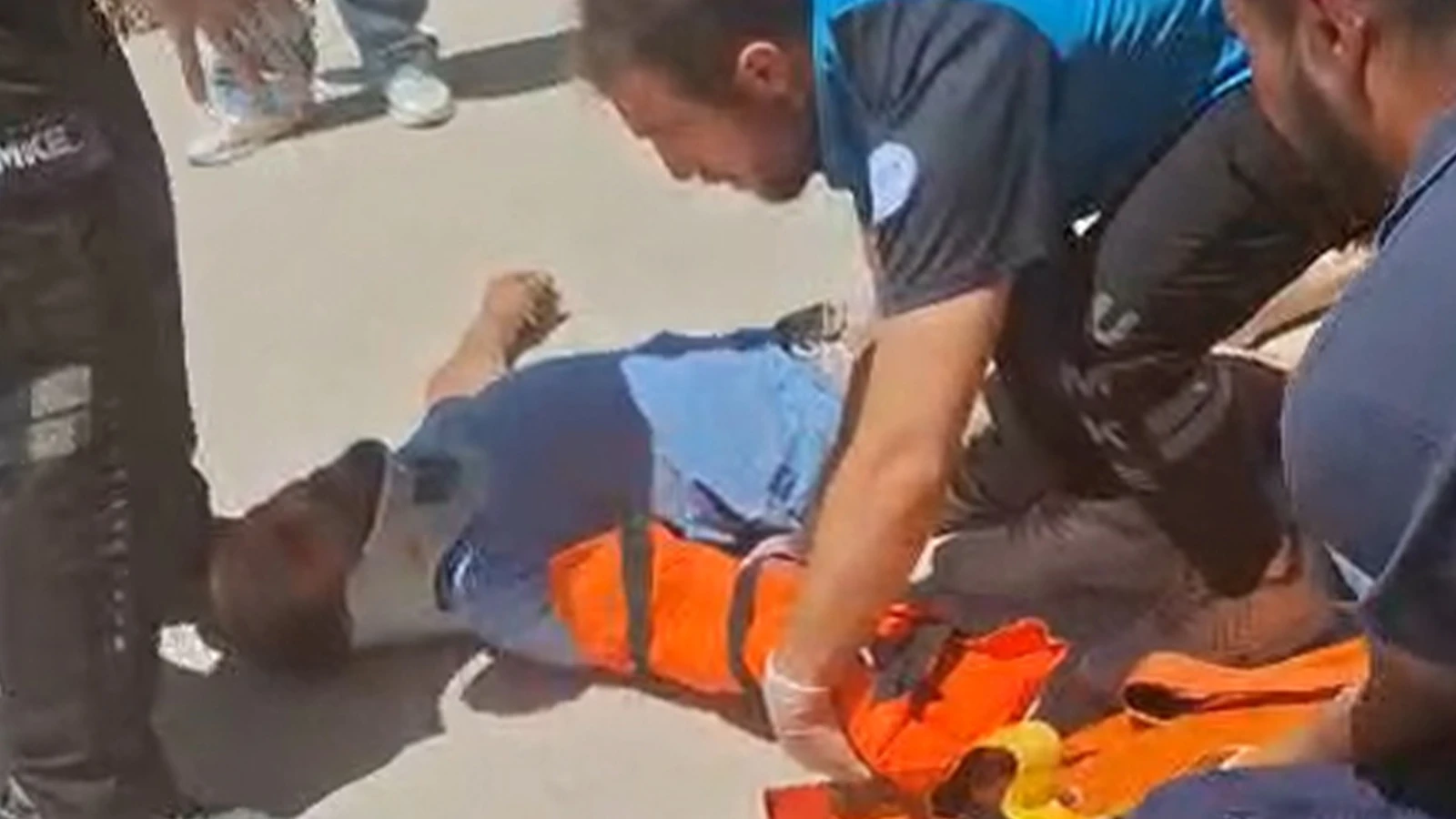 Cam silerken 1'inci kattan düşüp ağır yaralandı