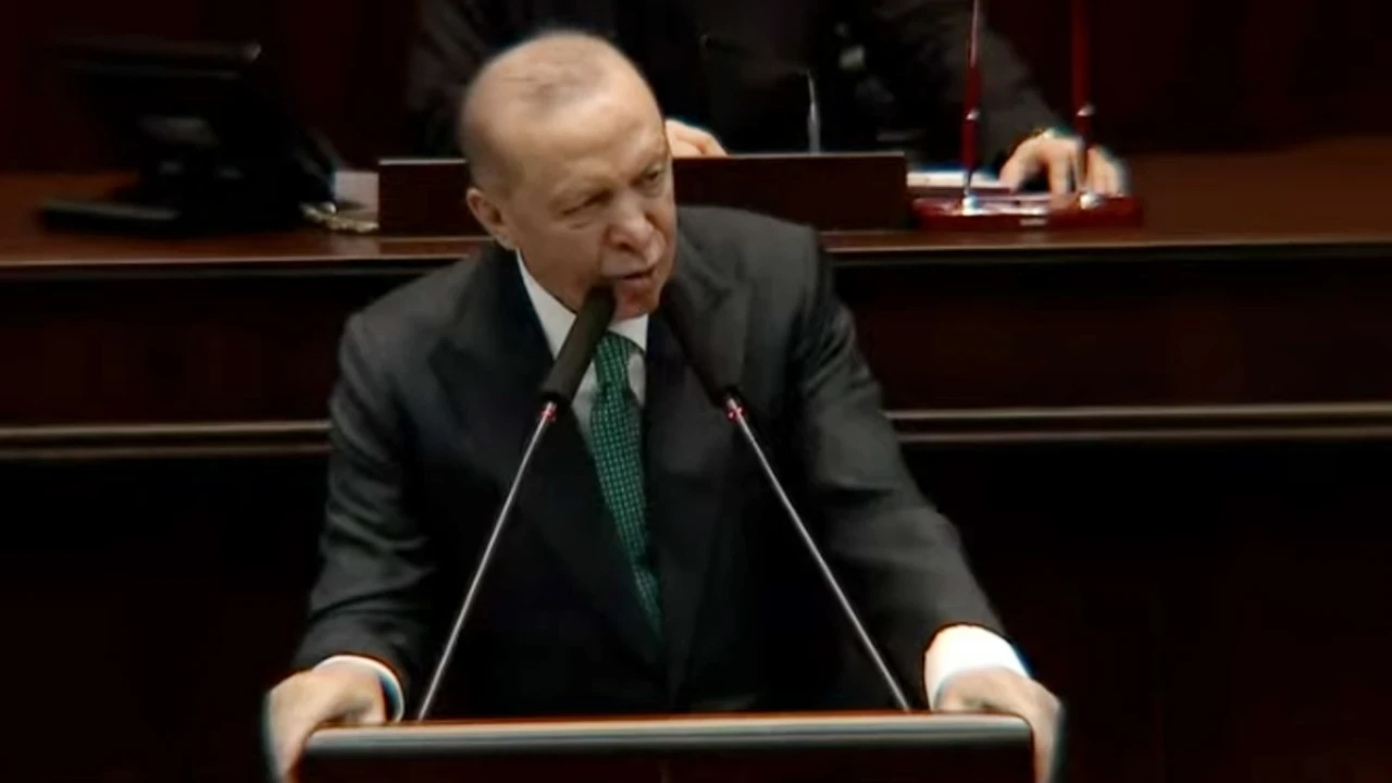Erdoğan emekli maaşı ve emekli bayram ikramiyelerinin ödeme tarihini açıkladı