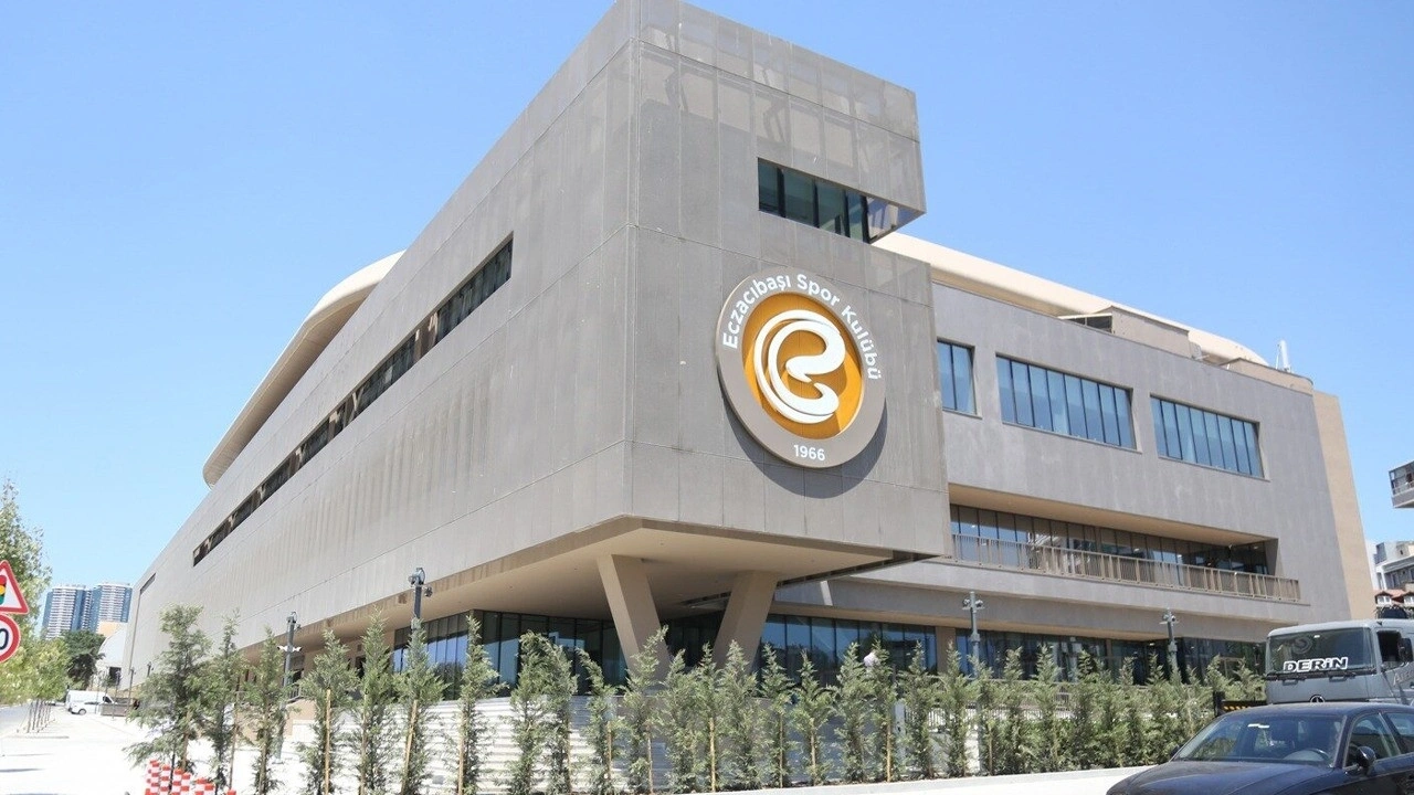 Eczacıbaşı Dynavit'in adı değişti