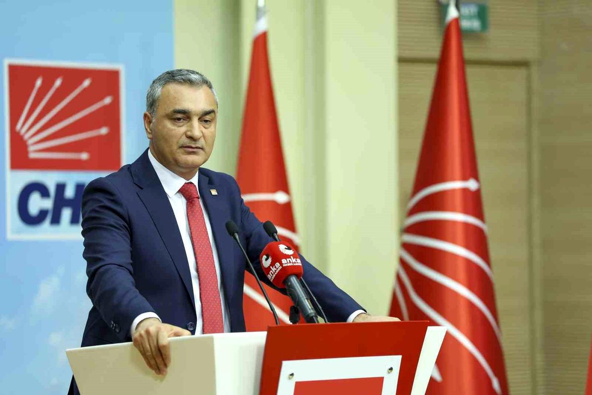 CHP'de 7 il başkanı ve yönetimi görevden alındı