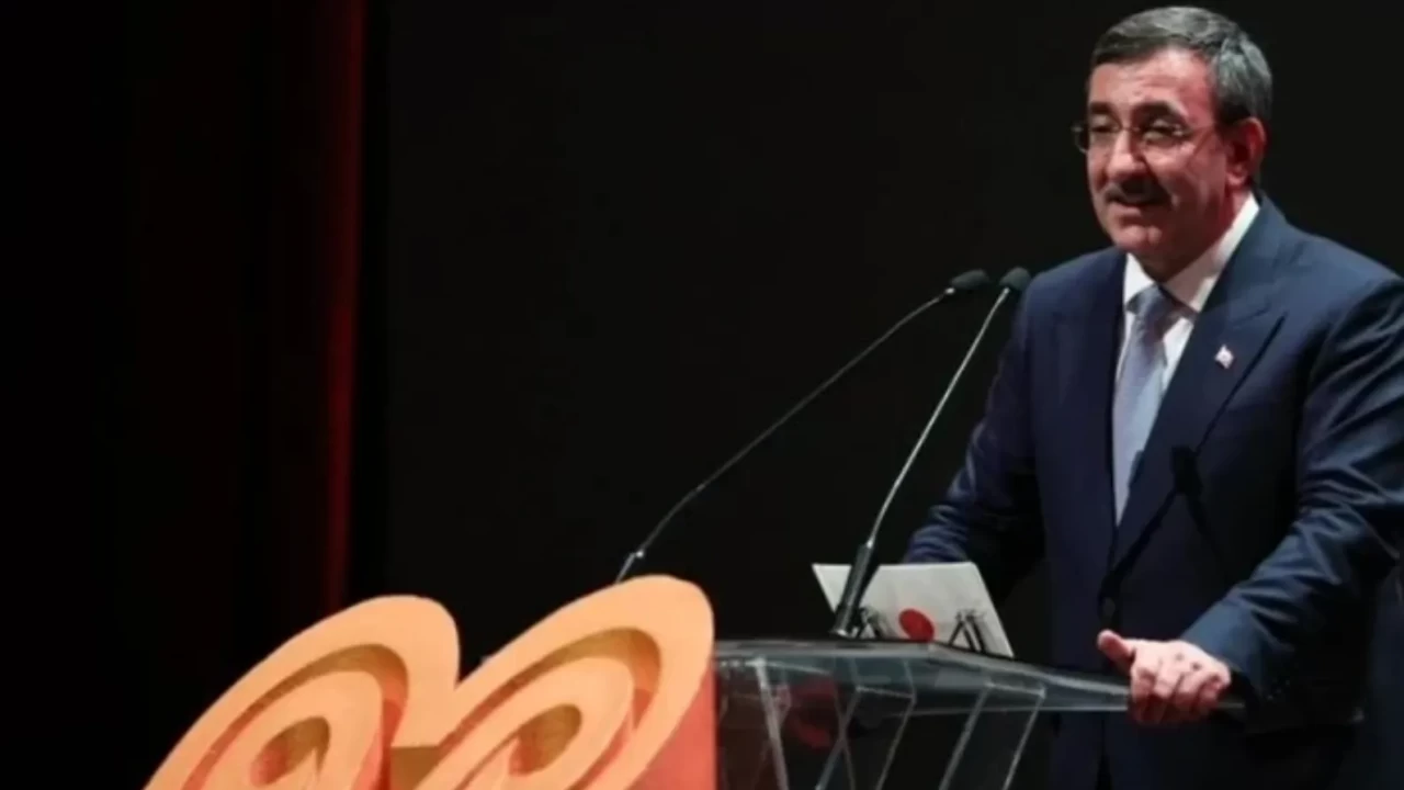 Cumhurbaşkanı Yardımcısı Yılmaz: Türkiye, hem haklı hem güçlü olmak zorunda