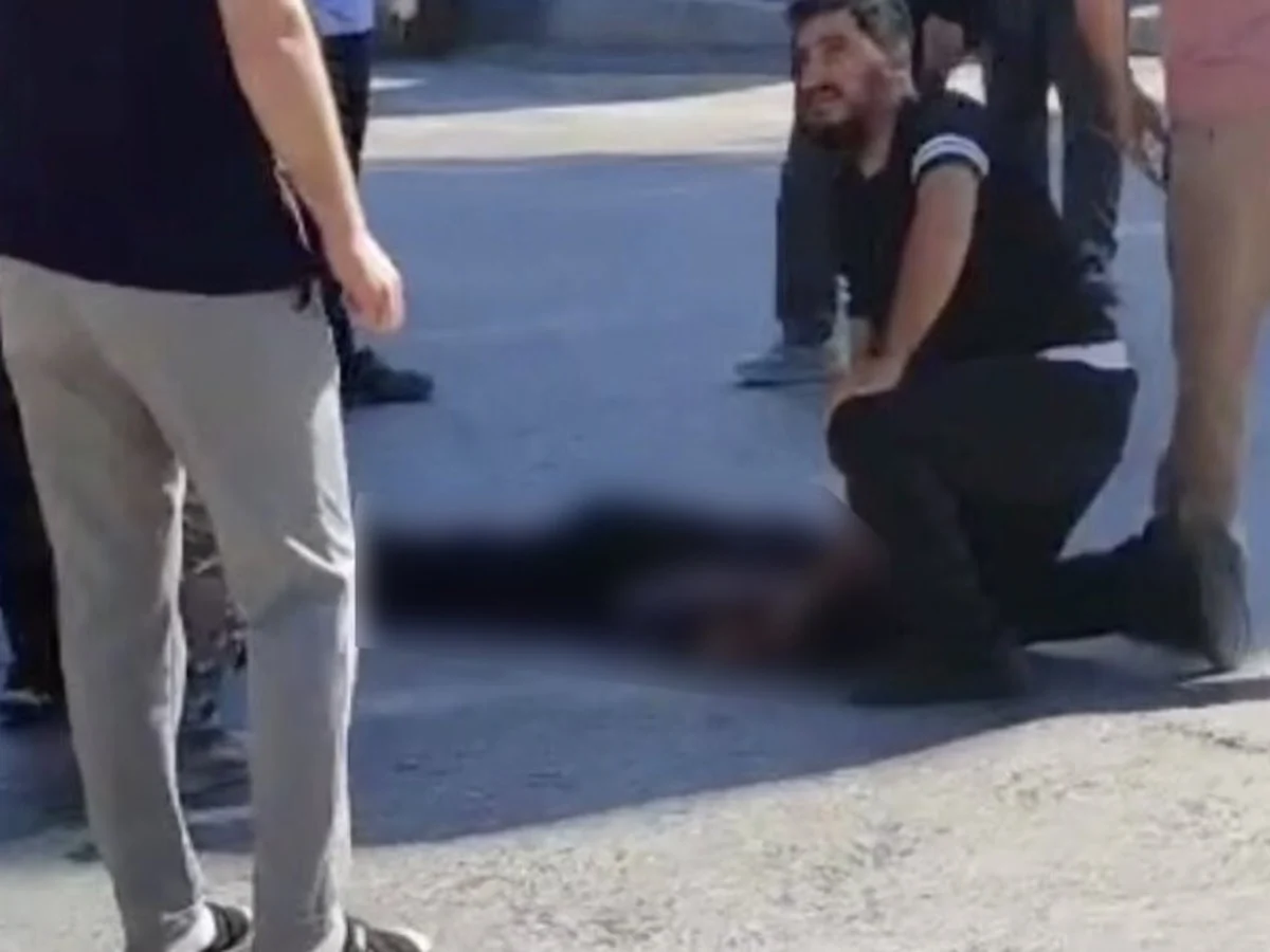 Sakarya'da servis aracının çarptığı 17 yaşındaki genç hayatını kaybetti