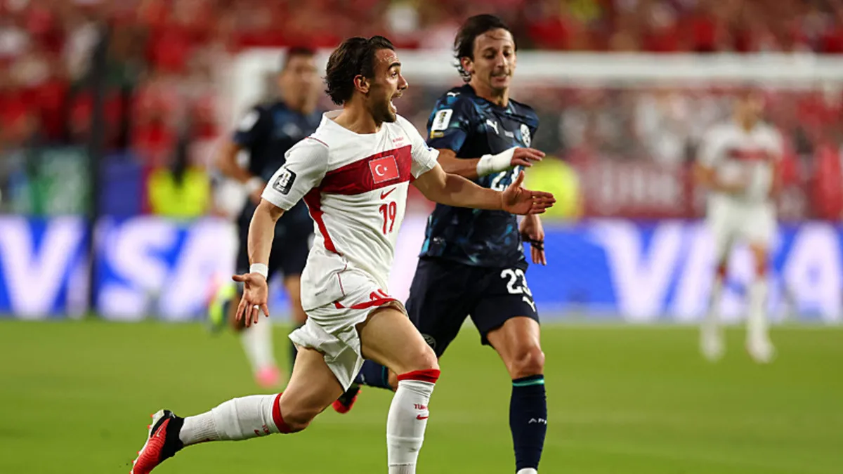 A Milli Futbol Takımı'nda Yunus Akgün’den özür paylaşımı!