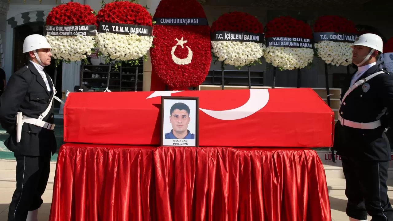 Şehit polisimiz Tayfun Baş son yolculuğuna uğurlandı