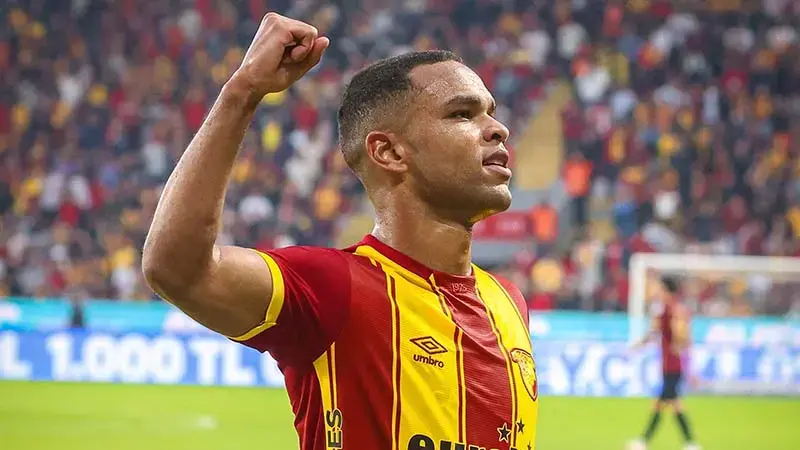 Göztepe'de Juan beklenen ilgiyi henüz göremedi