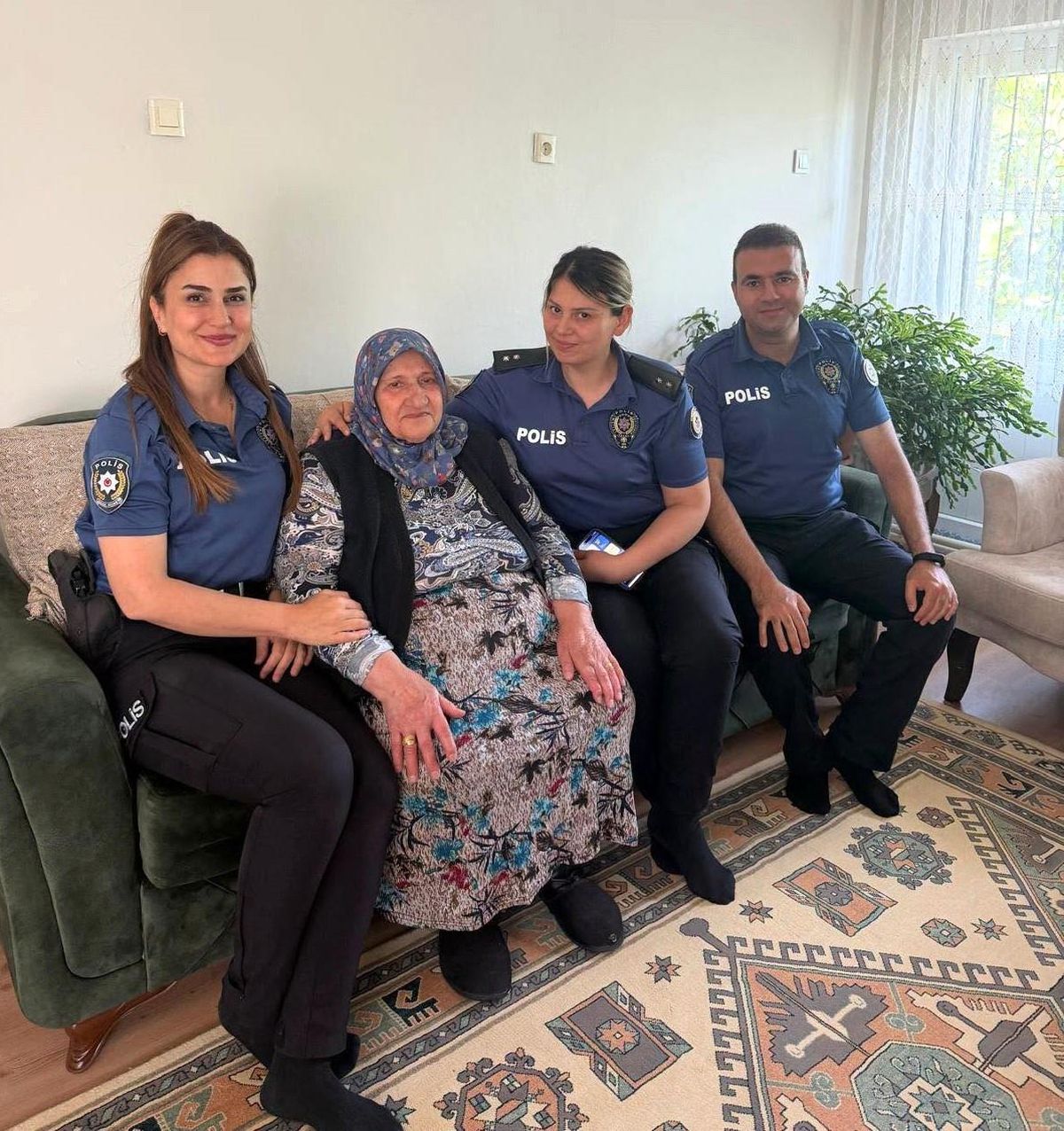 Erzincan Emniyetinden şehit ailesine vefa ziyareti