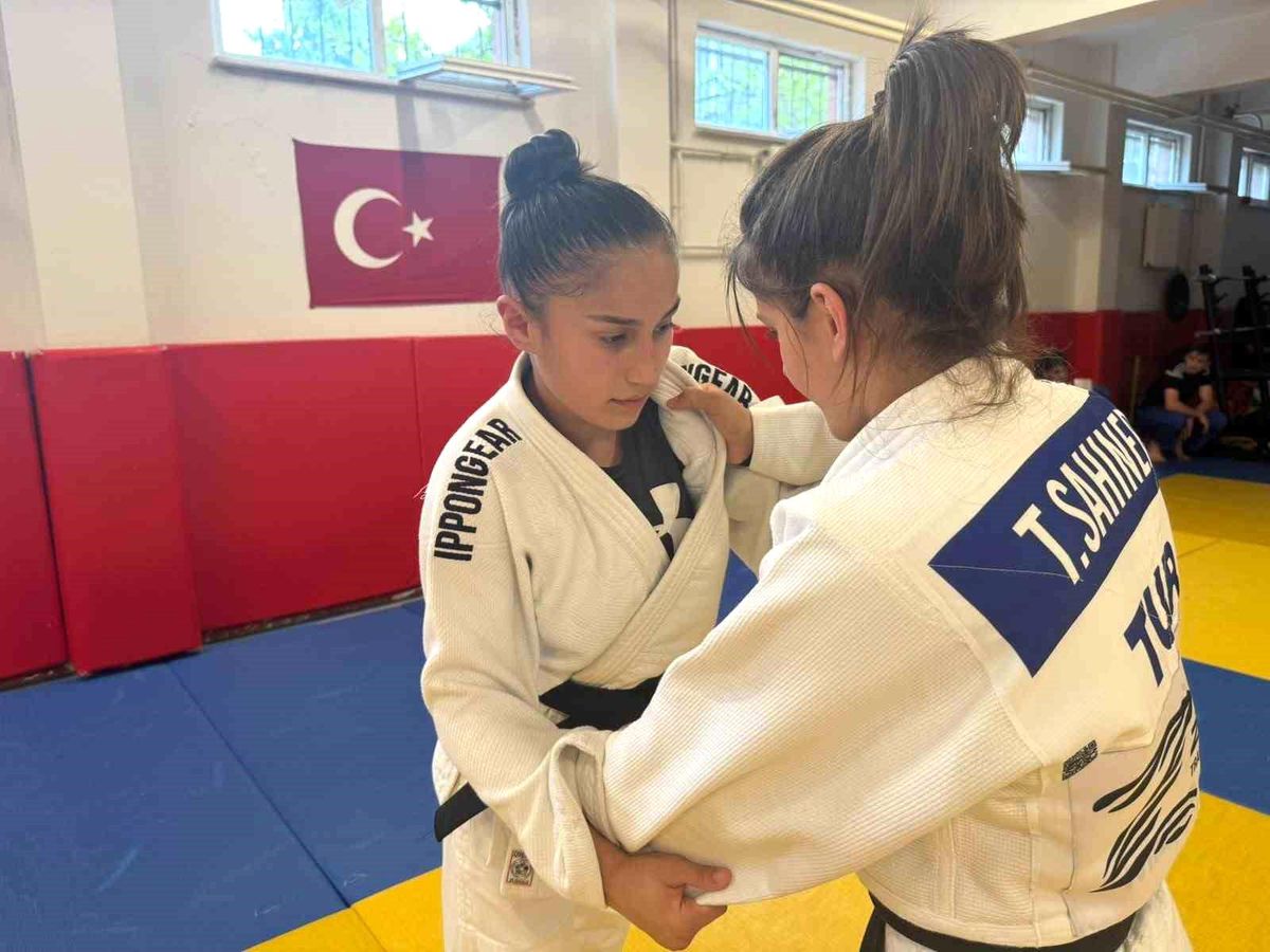 Sivaslı ikizlerin hedefi dünya şampiyonluğu