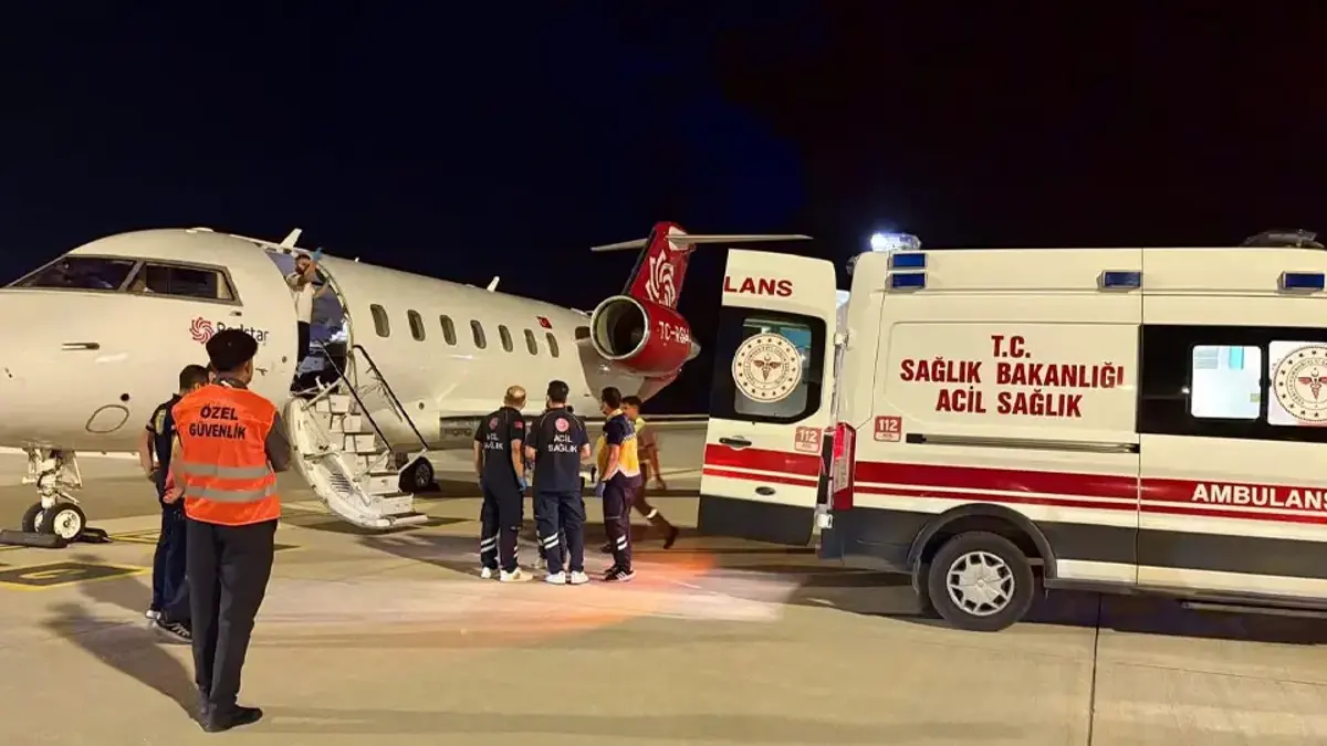 Endonezya'da kaza geçirdi hava ambulansla Türkiye'ye getirildi